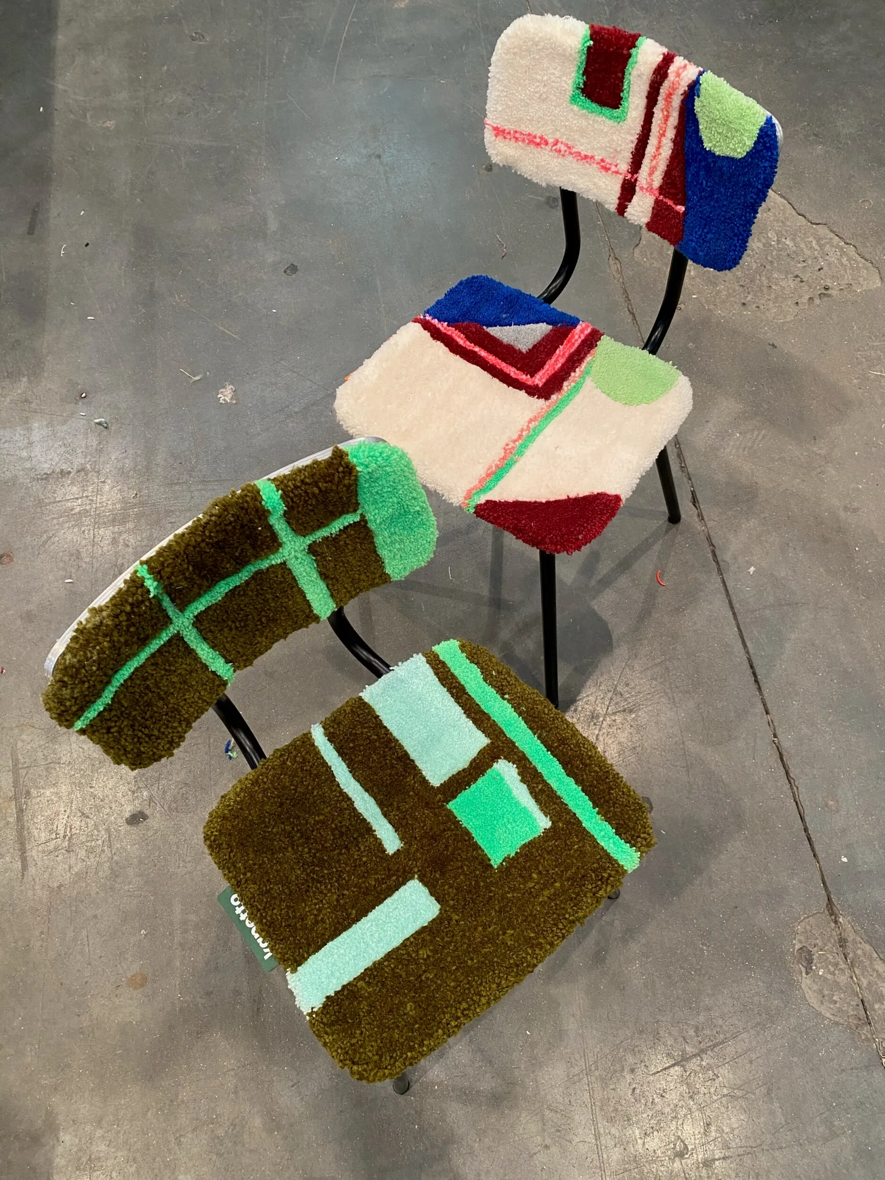 Tuftez un tabouret upcyclé avec Juliette - Image n°5 - Wecandoo