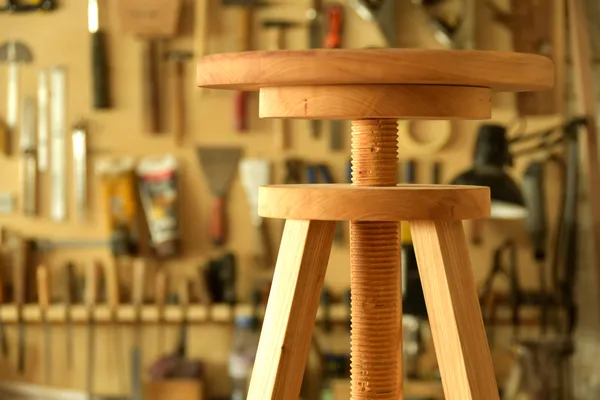 Fabriquez votre tabouret à vis réglable avec Quentin - Image n°3 - Wecandoo