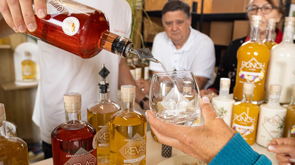 Dégustez des rhums arrangés artisanaux