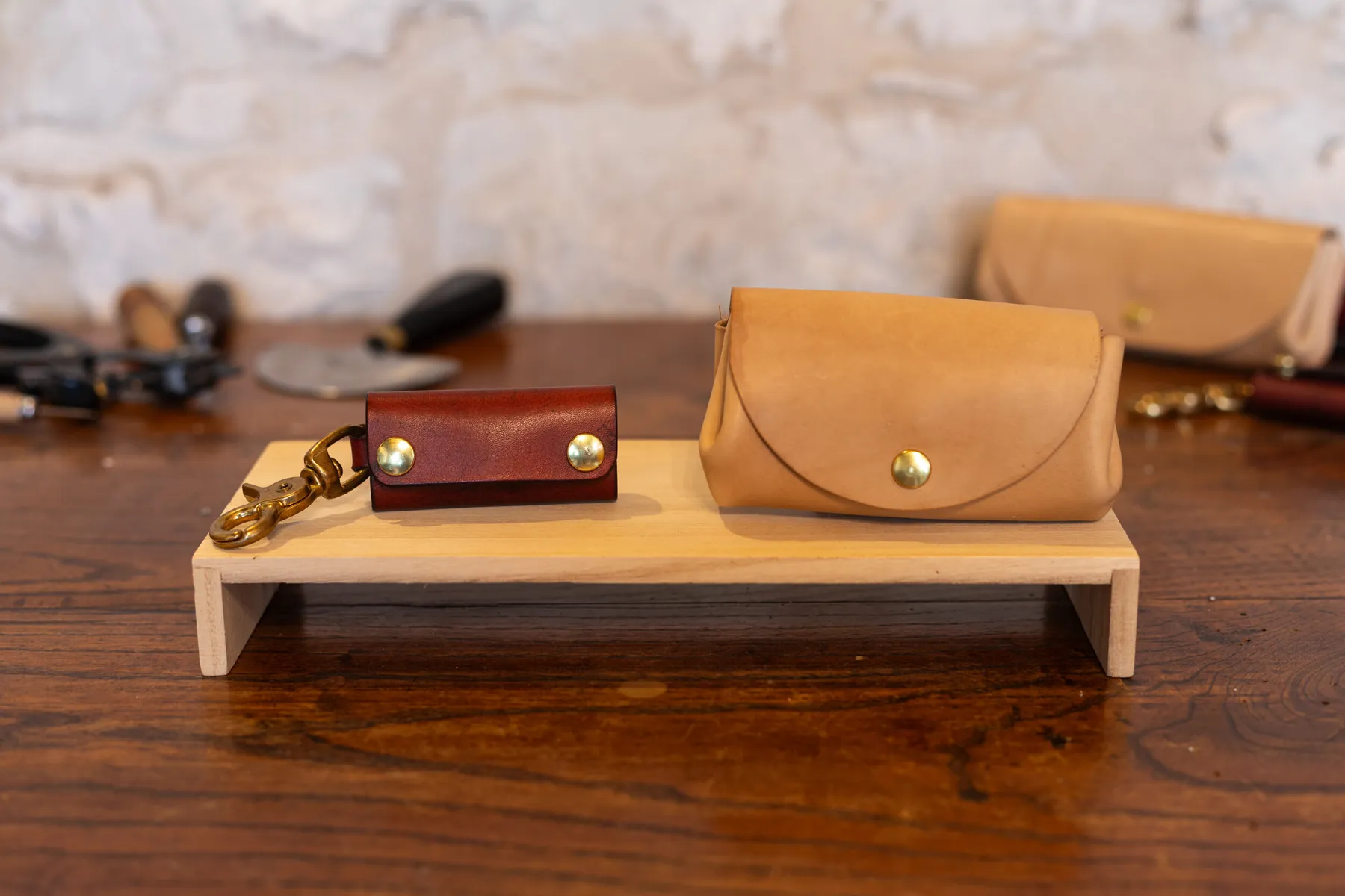 Fabriquez votre porte-monnaie en cuir avec Augustin - Image n°5 - Wecandoo