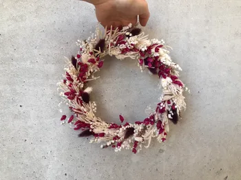 Wecandoo - Réalisez votre couronne de fleurs séchées
