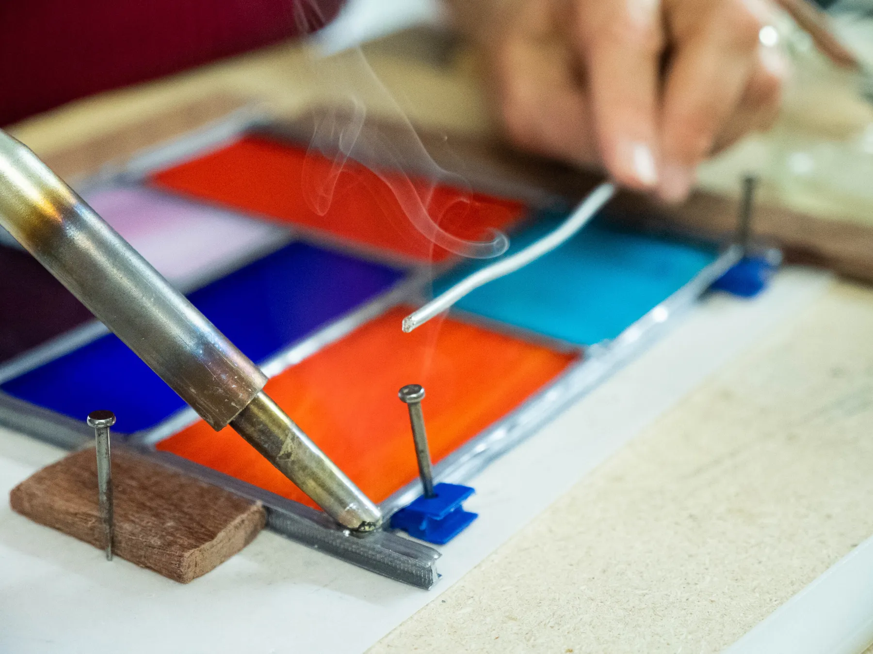 Initiez-vous à la technique du vitrail avec Catherine - Image n°1 - Wecandoo