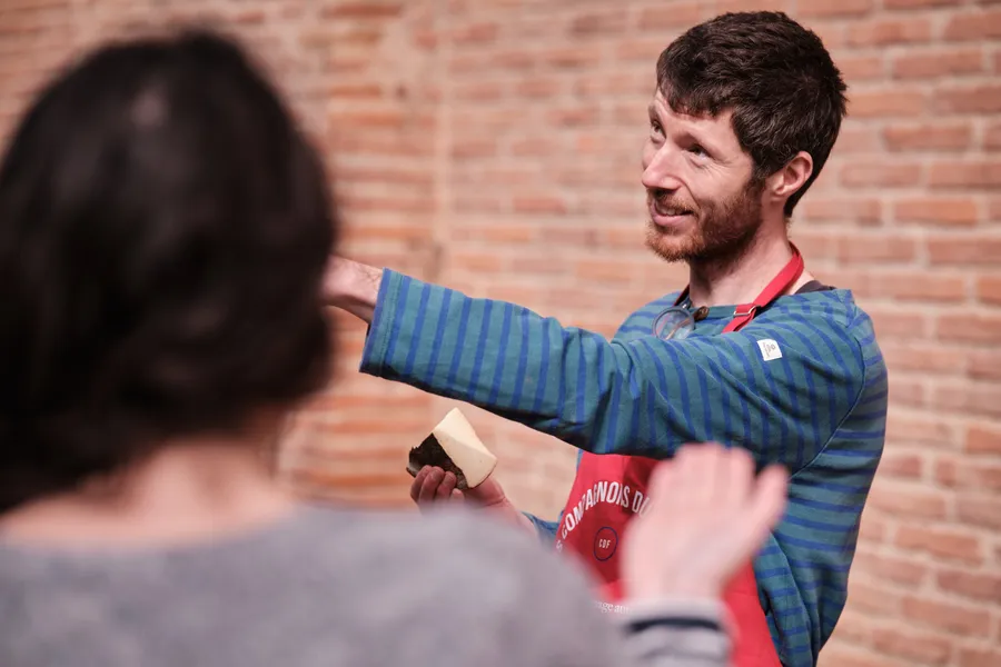 Explorez Toulouse entre fromages, vins et patrimoine - Image n°1 - Wecandoo