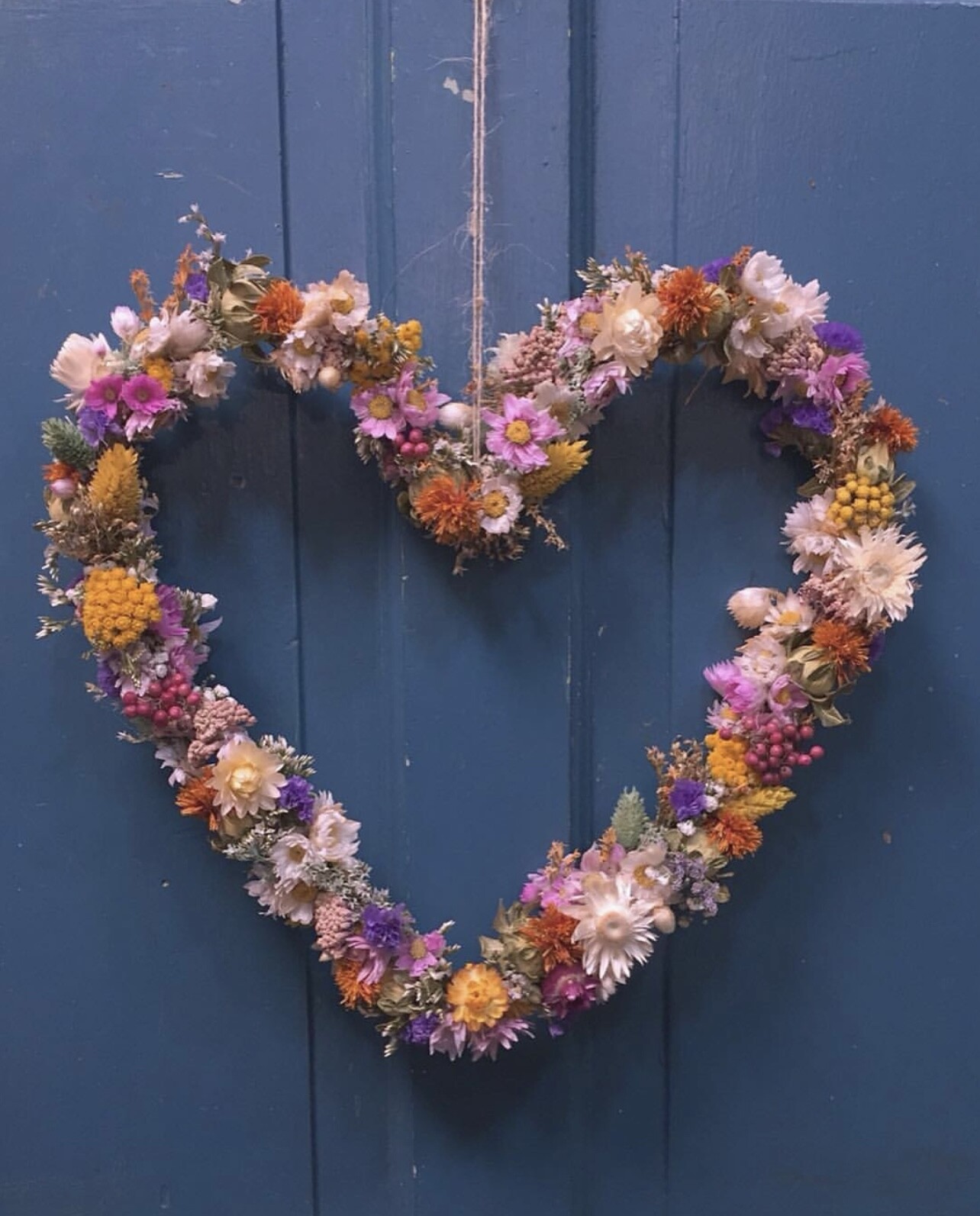 Composez votre couronne de fleurs séchées