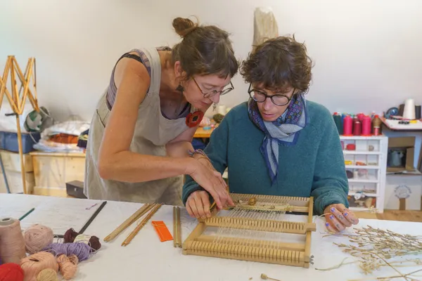 Initiez-vous au tissage avec Claire et Anne - Image n°4 - Wecandoo
