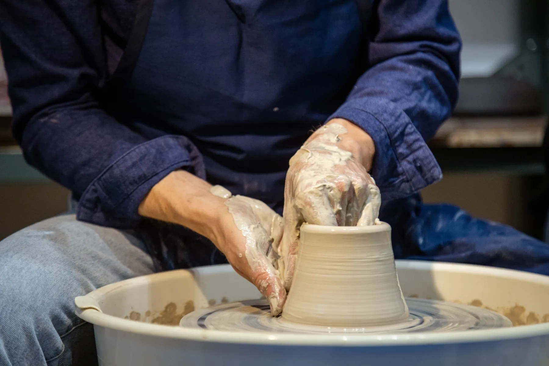 Initiez-vous au tour de potier avec Jonathan - Image n°5 - Wecandoo