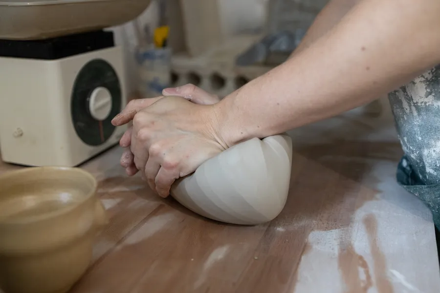 Initiez-vous au tour de potier sur un week-end avec Julie et son équipe - Afbeelding nr. 1 - Wecandoo