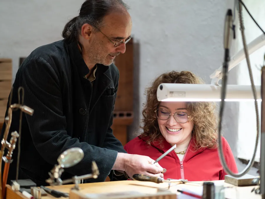 Réalisez votre bague en argent avec Michel - Image n°1 - Wecandoo