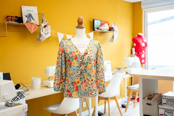 Réalisez votre haut noué unique avec Clémence - Image n°4 - Wecandoo