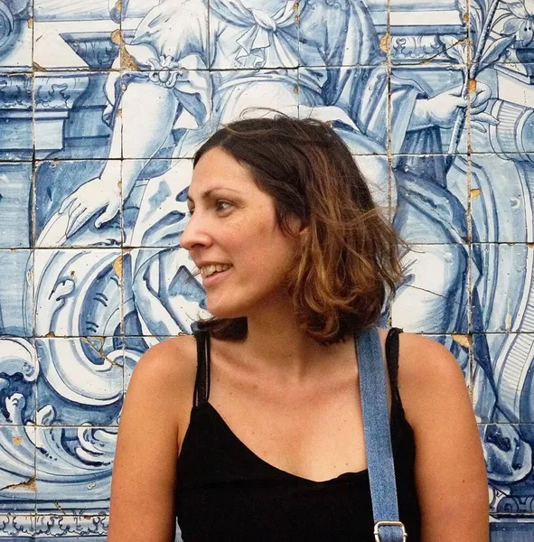 Tania : Artisane en linogravure à Bordeaux