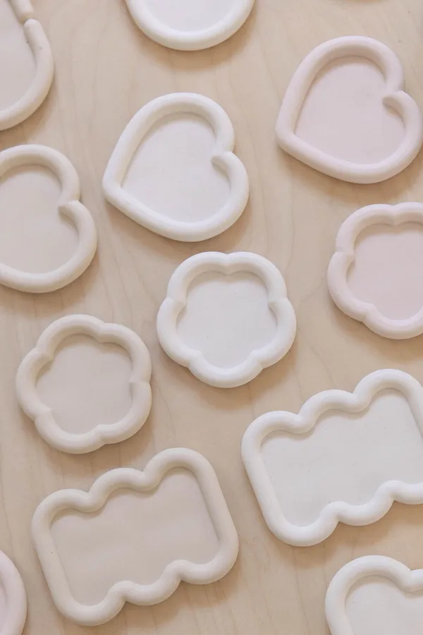 Initiez vous à la Jesmonite pour créer 2 objets uniques - Image n°5 - Wecandoo