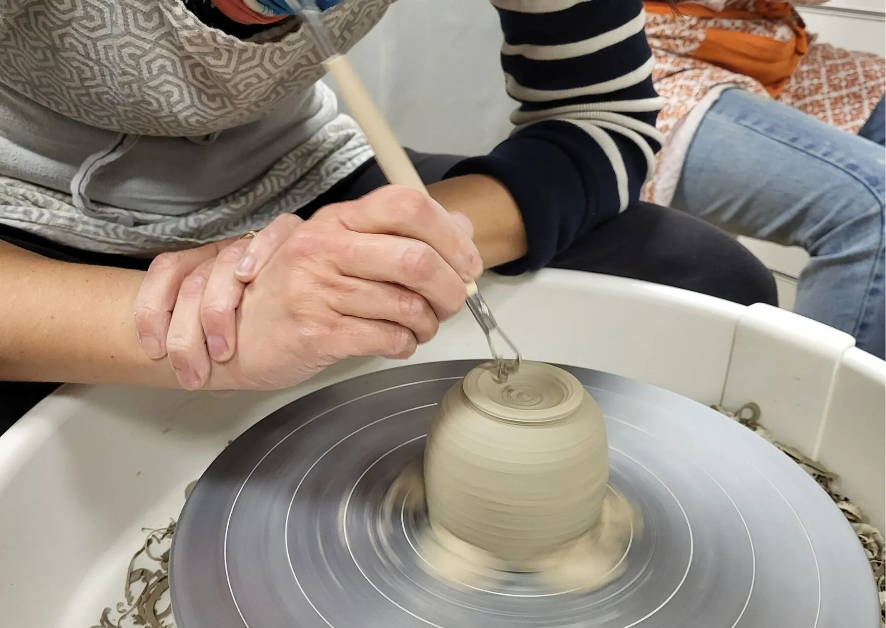 Initez-vous au tour sur 3 séances et réalisez votre duo de pièces avec Noémie - Image n°3 - Wecandoo