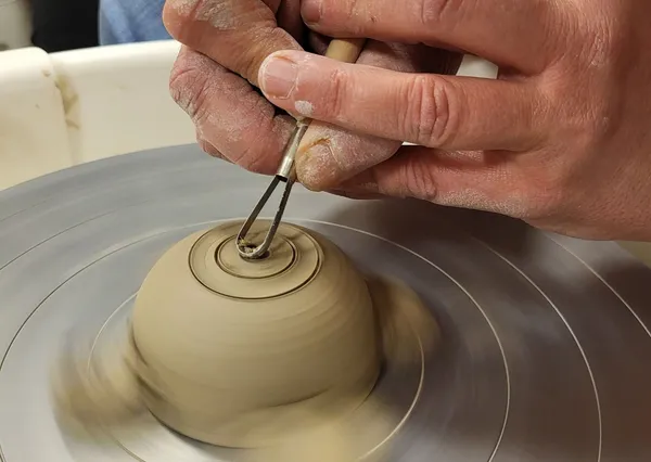 Initez-vous au tour sur 3 séances et réalisez votre duo de pièces avec Noémie - Afbeelding nr. 5 - Wecandoo