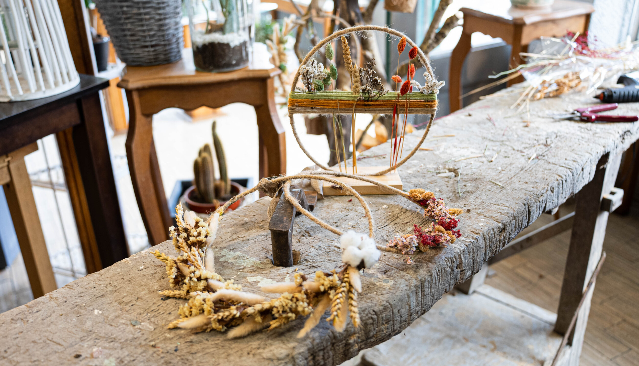 Réalisez votre couronne de fleurs séchées