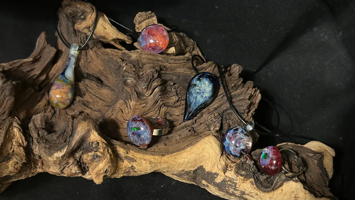 Initiez-vous au filage de verre au chalumeau