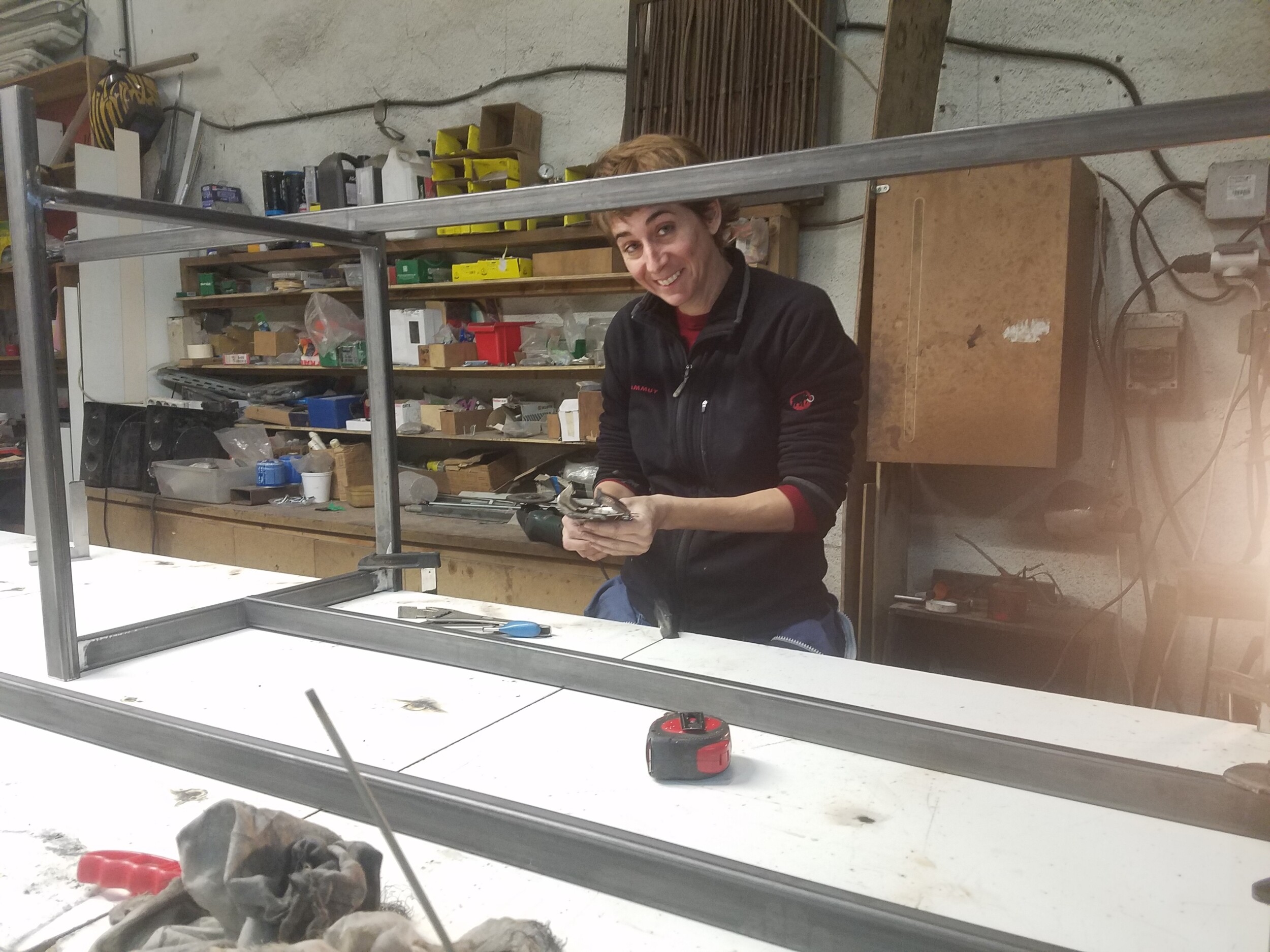 Réalisez un petit meuble en métal