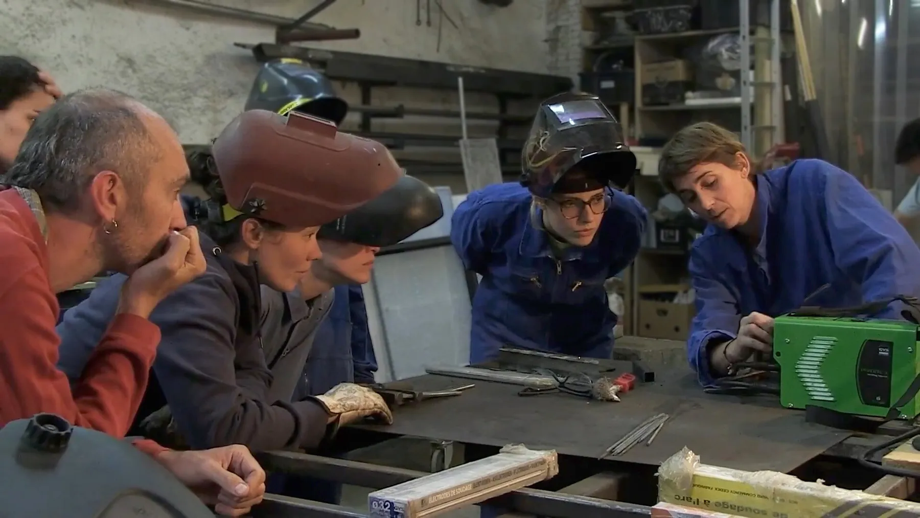 Réalisez un petit meuble en métal avec Emily - Image n°2 - Wecandoo