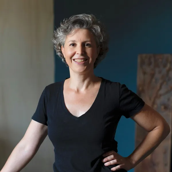 Claire: Designer Bois in Morbihan