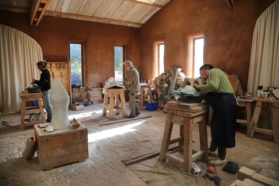 Initiez-vous à la sculpture sur pierre avec Anne-Elodie - Image n°1 - Wecandoo