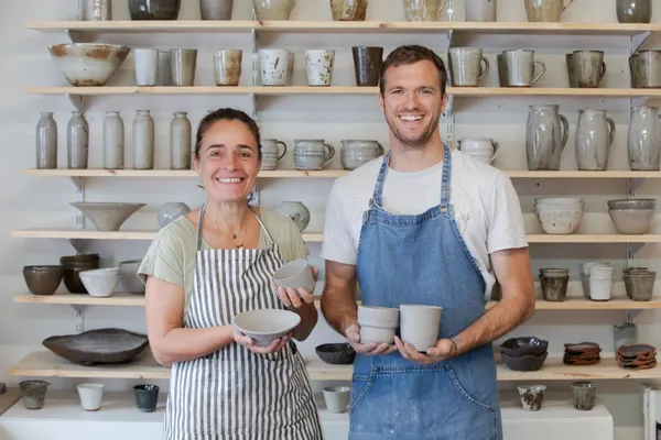Initiez-vous au tour de potier en duo, accompagnés par Marlène - Afbeelding nr. 3 - Wecandoo