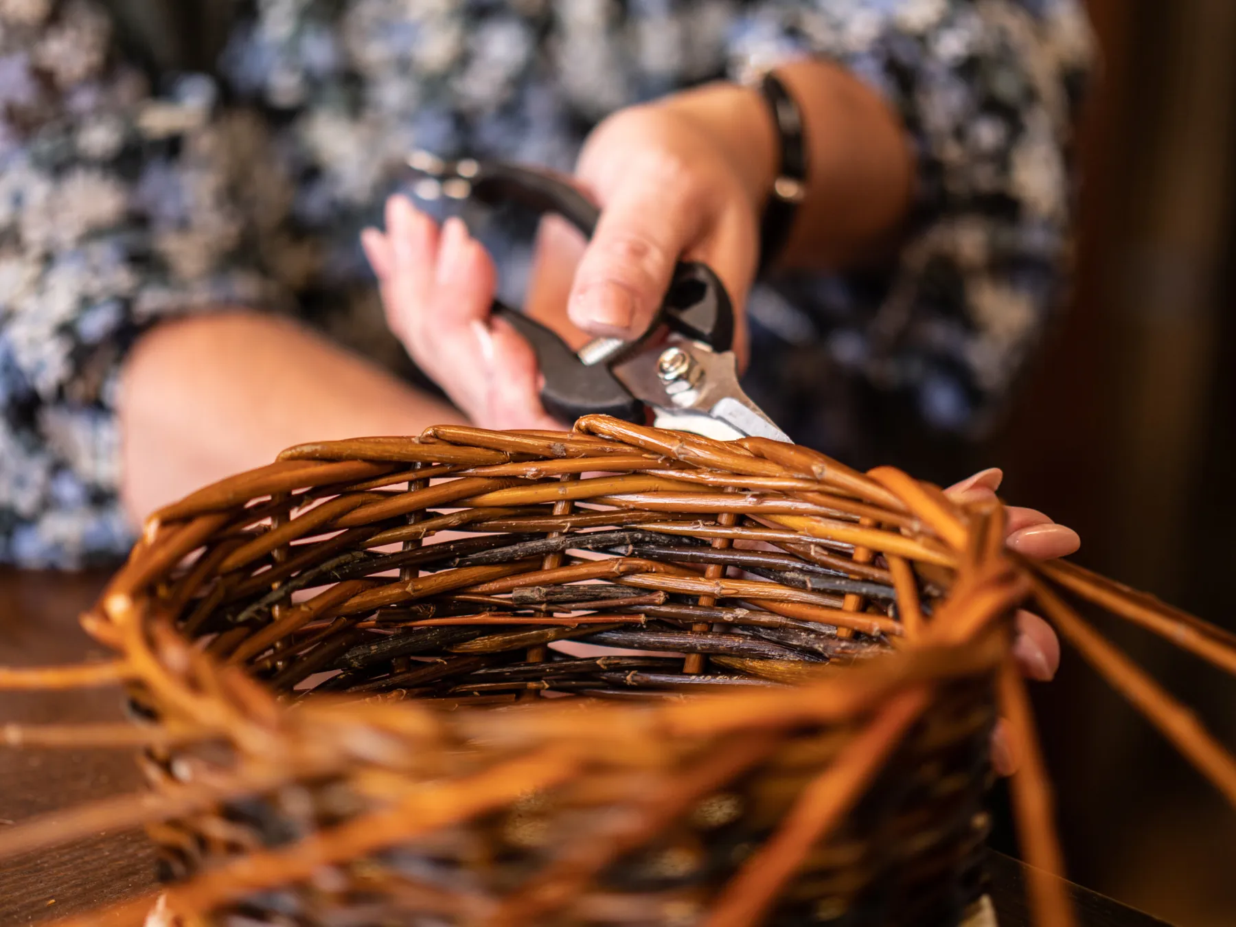 Réalisez votre corbeille sur fond en céramique avec Gregory - Image n°4 - Wecandoo