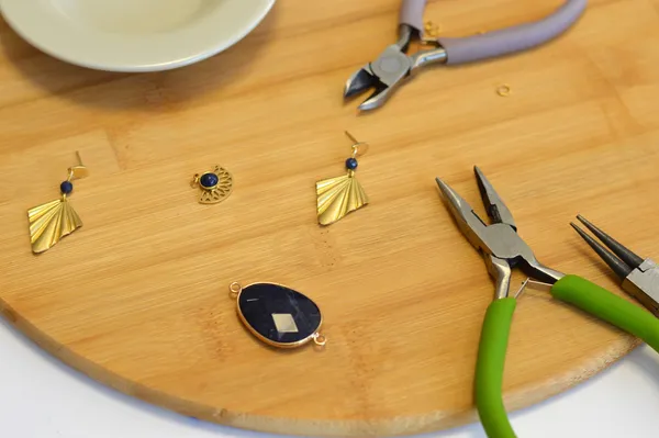 Créez vos bijoux sur le thème du végétal avec Célie - Image n°5 - Wecandoo