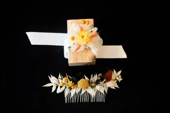 Réalisez votre peigne ou bracelet en fleurs séchées