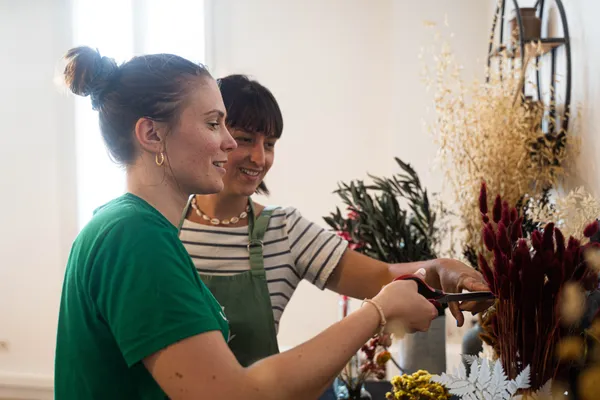 Réalisez votre couronne de fleurs séchées avec Isabelle - Image n°2 - Wecandoo
