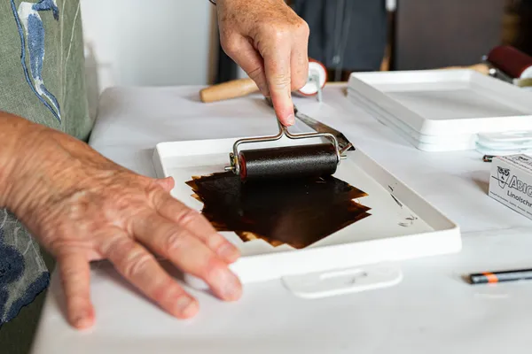 Initiez-vous à la linogravure avec Pascale - Image n°2 - Wecandoo