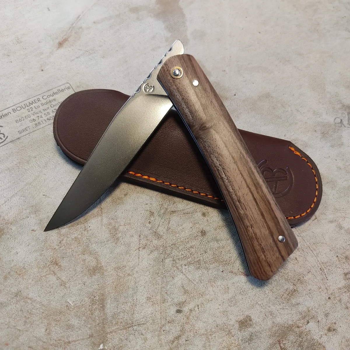 Dessinez et fabriquez votre couteau pliant