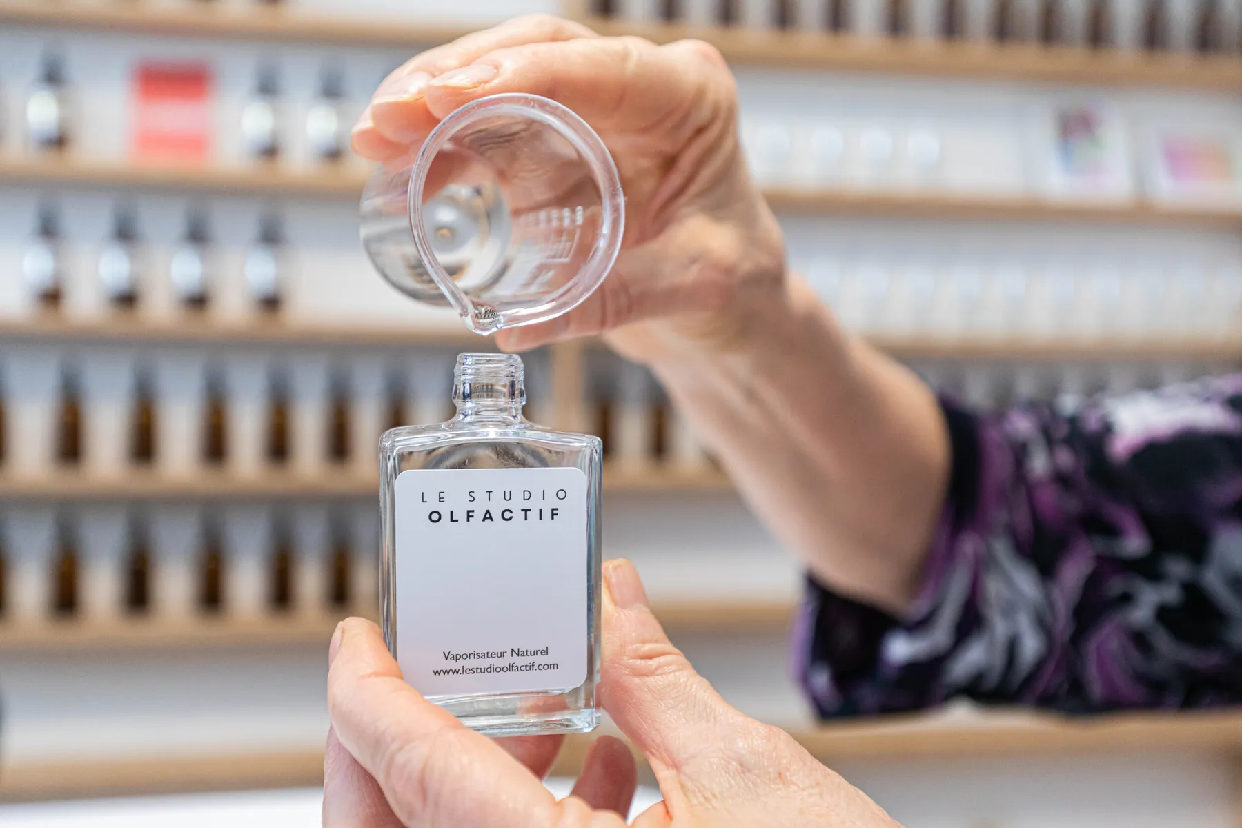 Enchantez votre équipe et créez chacun votre propre parfum avec Aurélie - Afbeelding nr. 3 - Wecandoo