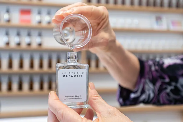 Enchantez votre équipe et créez chacun votre propre parfum avec Aurélie - Image n°3 - Wecandoo
