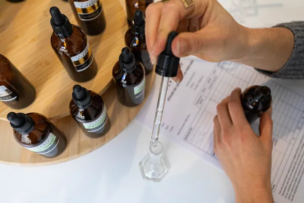 Mobilisez votre équipe et réalisez le parfum de votre entreprise avec Aurélie - Image n°1 - Wecandoo