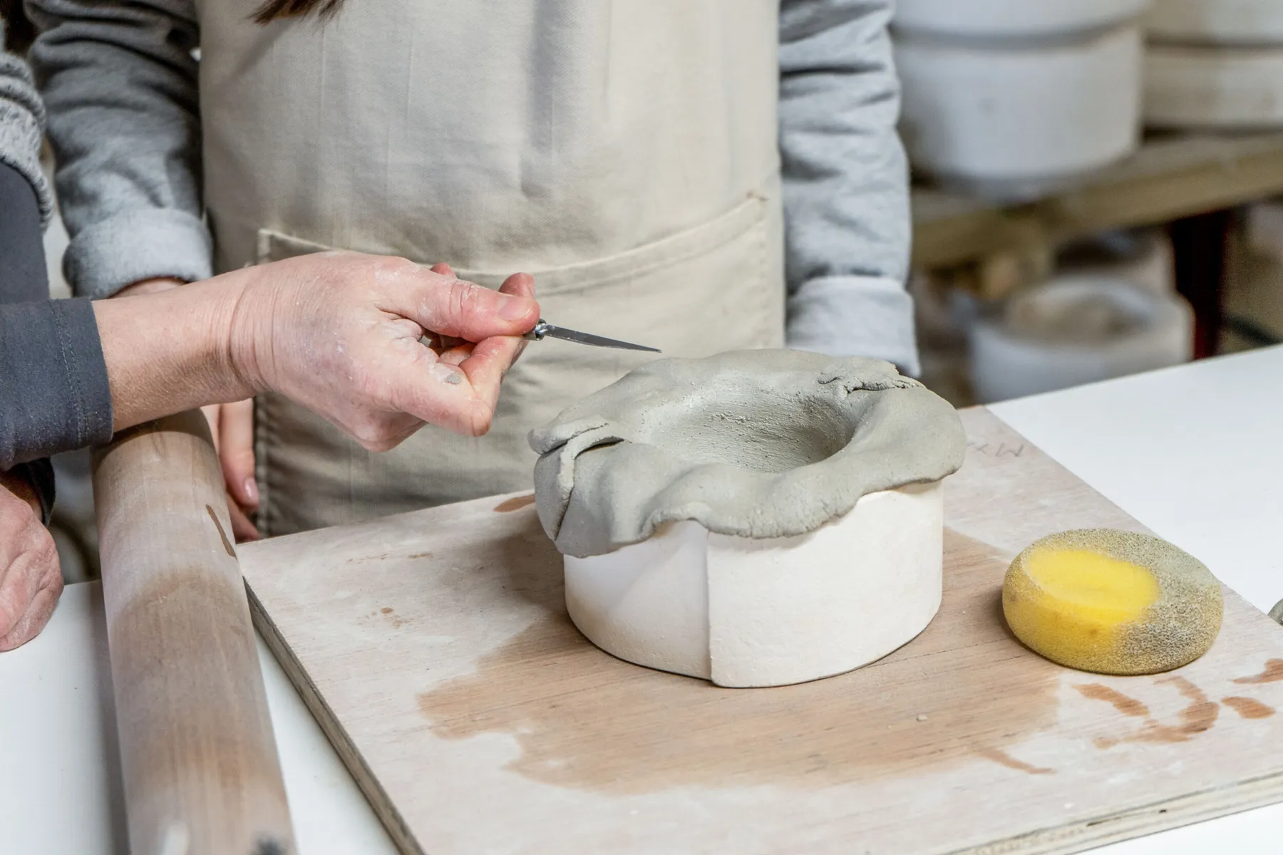 Inspirez votre équipe et modelez vos pièces de céramique avec Anne - Image n°1 - Wecandoo