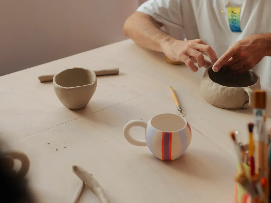 Modelez et décorez votre mug en céramique - Image n°1 - Wecandoo