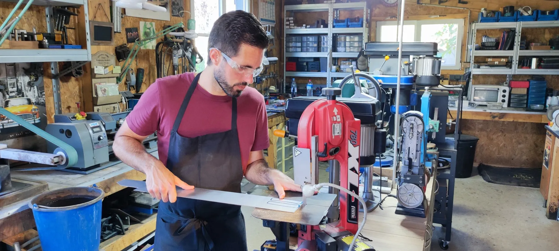 Réalisez votre couteau pliant sur une journée avec Jésus - Image n°1 - Wecandoo