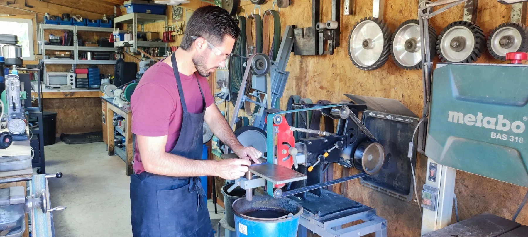 Réalisez votre couteau pliant sur une journée avec Jésus - Image n°2 - Wecandoo