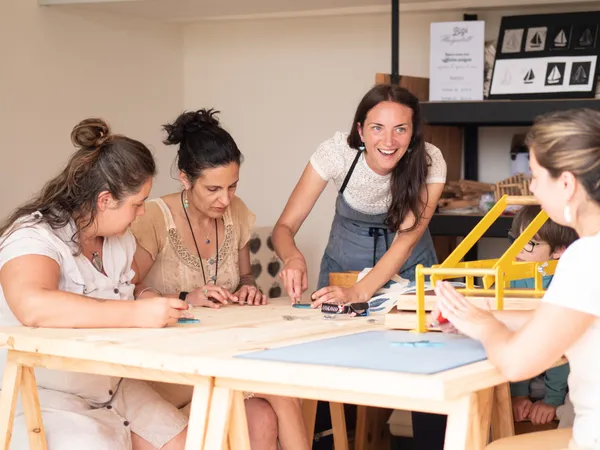 Créez votre affiche en linogravure avec Noémie - Afbeelding nr. 3 - Wecandoo