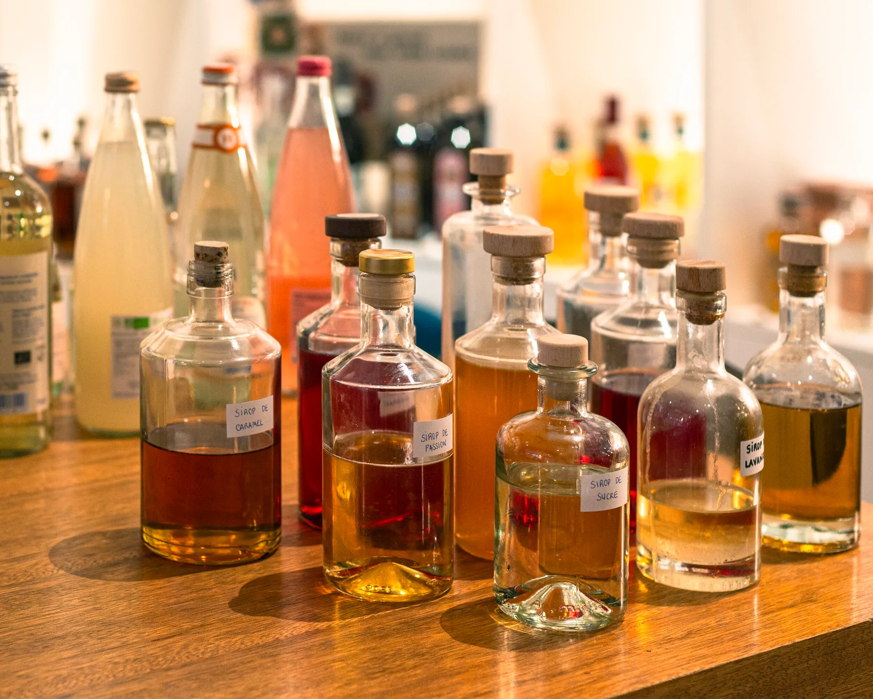 Réunissez votre équipe et réalisez des cocktails en groupe avec Clara, Steven et Fabien - Afbeelding nr. 1 - Wecandoo