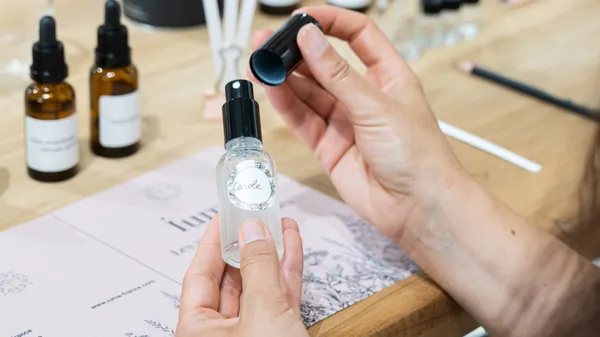 Composez votre parfum avec les plus belles matières de la parfumerie naturelle - Image n°4 - Wecandoo