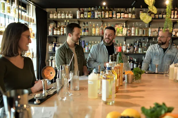 Réunissez votre équipe et initiez-les à la mixologie avec François - Image n°3 - Wecandoo