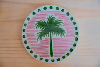 Décorez votre assiette en faïence