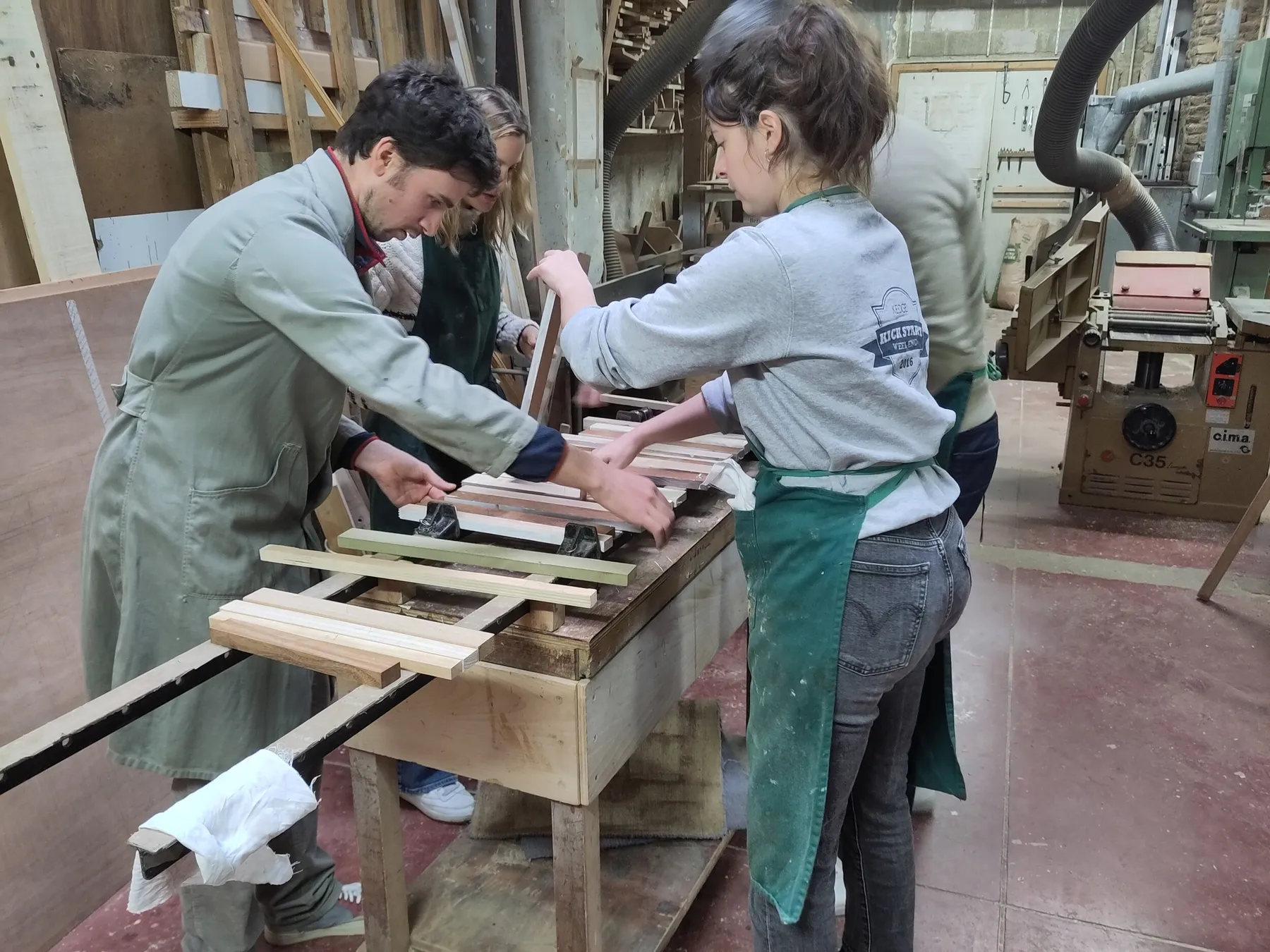 Fabriquez votre planche à découper en bois avec Michel - Image n°4 - Wecandoo