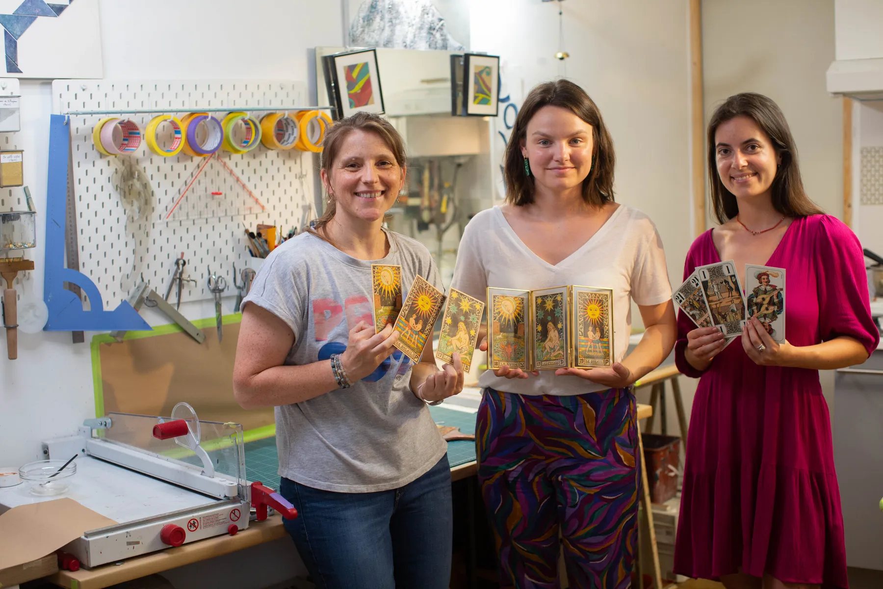 Réalisez votre trio de cartes de tarot artisanales avec Agnès - Afbeelding nr. 1 - Wecandoo