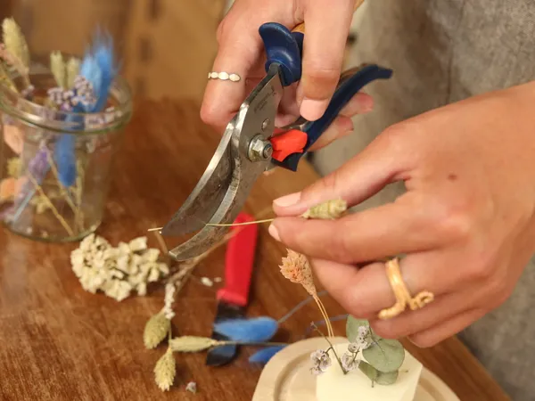 Rassemblez votre équipe dans votre lieu et créez un dôme floral chacun avec Cécile - Image n°5 - Wecandoo