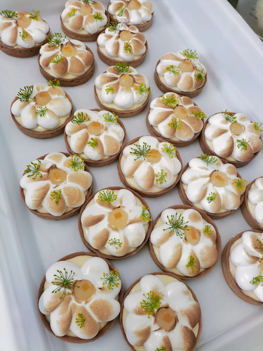 Confectionnez une tarte au citron meringuée avec Julie - Image n°1 - Wecandoo