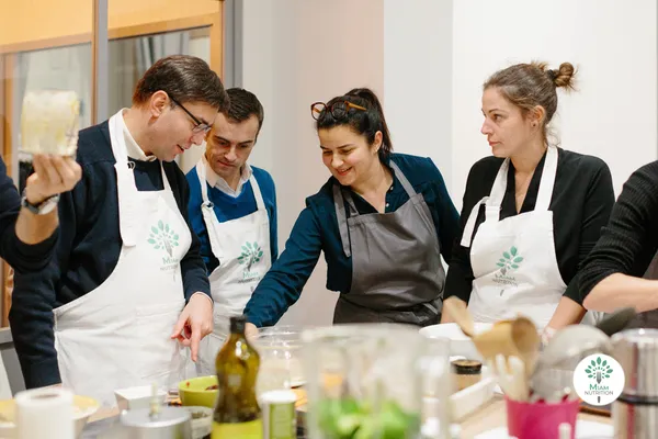 Réunissez votre équipe et cuisinez un délicieux repas avec Magali - Image n°3 - Wecandoo