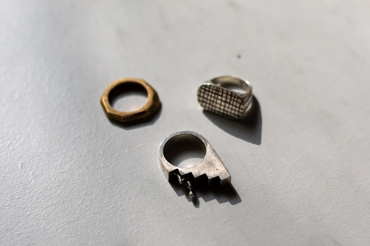Sculpt your silver ring with lost-wax casting