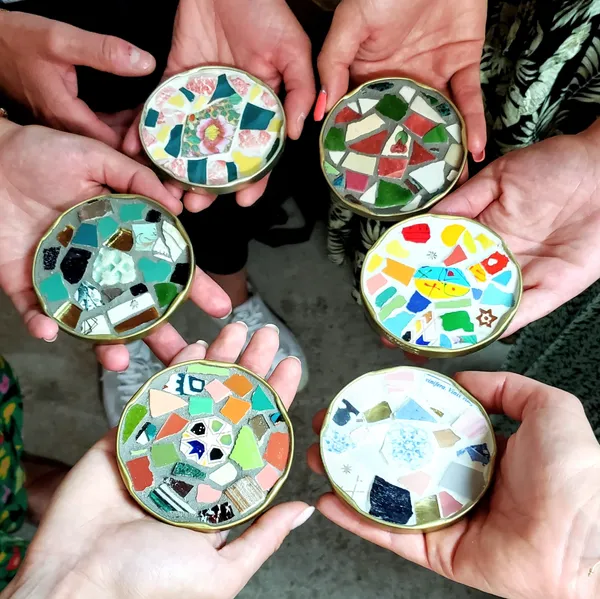 Réalisez un sous-verre en mosaïque en famille - Image n°4 - Wecandoo