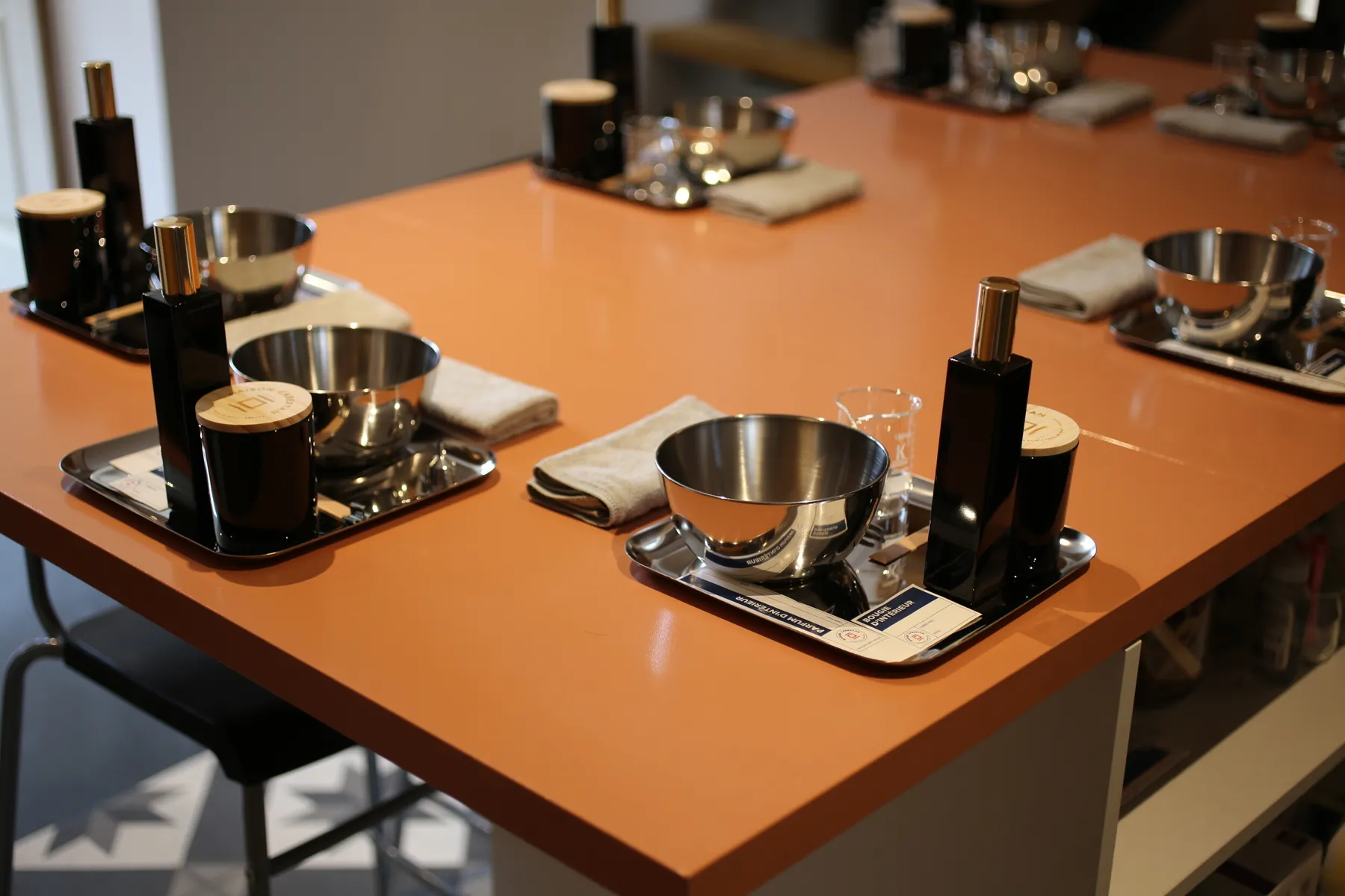 Inspirez votre équipe et réalisez chacun votre bougie parfumée avec Sophie - Image n°3 - Wecandoo